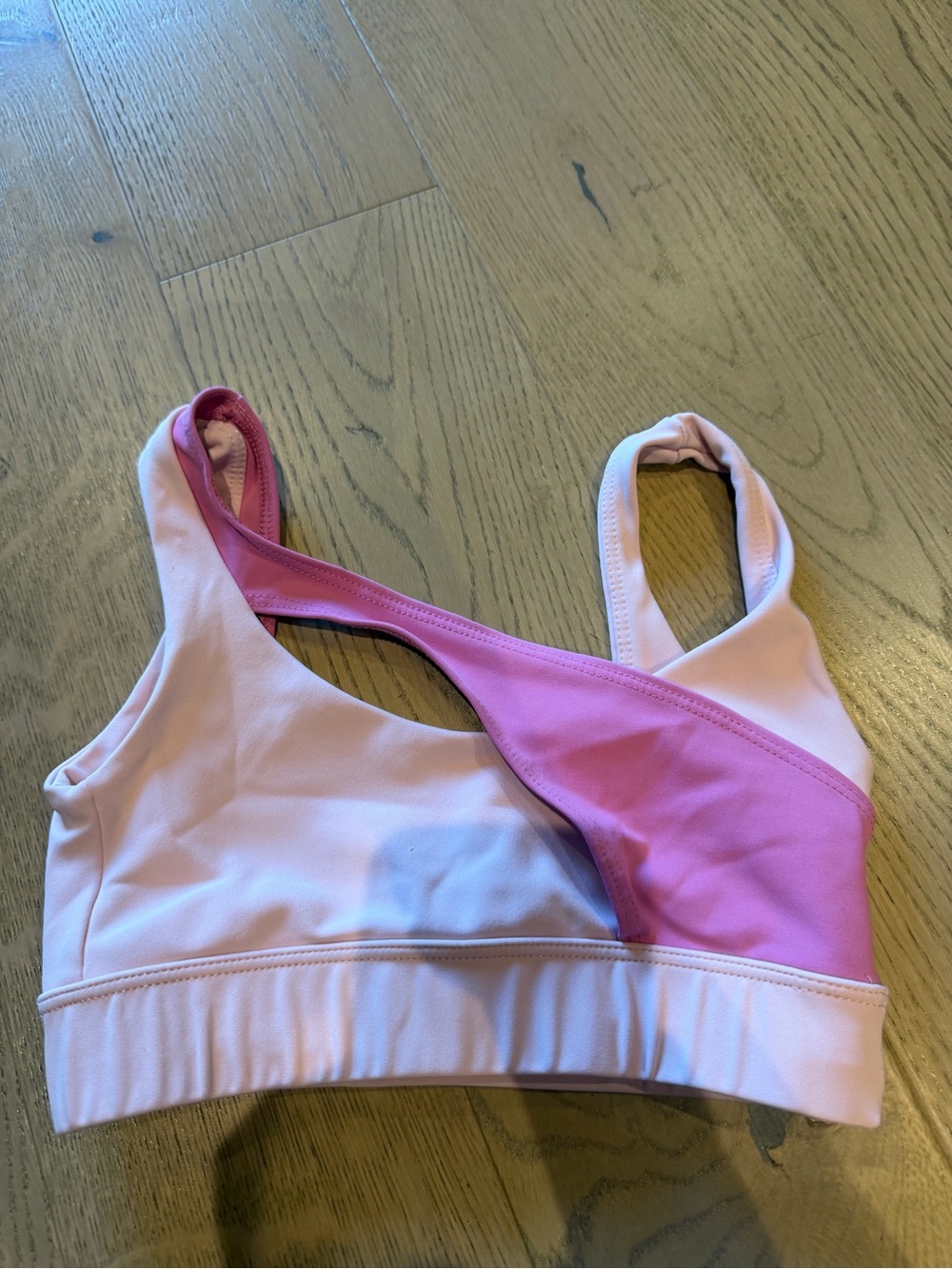 Women’s Two-Tone Pink Cross-Detail Workout Top